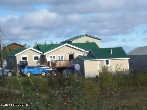 1012 Naunraq St, Bethel, AK 99559