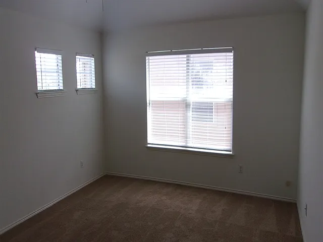2112 Lake Fork Ln — Photo 10