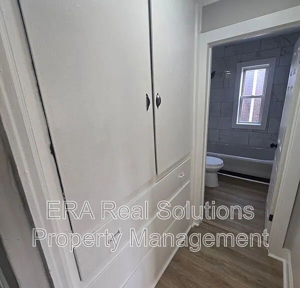 1056 Wilson Ave #C — Photo 9