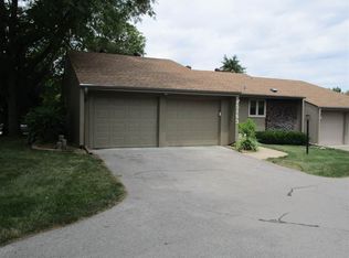 5163 S 150th Plz #25-E, Omaha, NE 68137