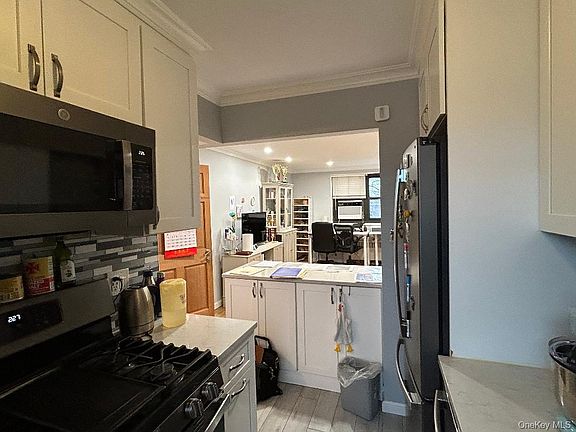 4th image of 158-18 Cross Island  Parkway Parkway #6-8