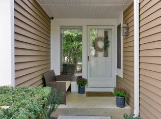 67 Stone Run Rd, Bedminster Twp., NJ 07921
