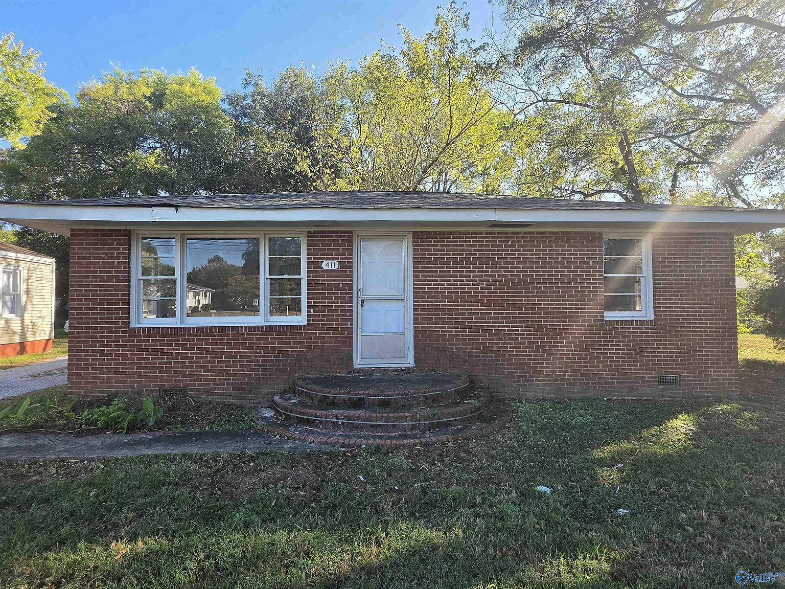 2 bed, 1.0 bath, 900 sqft, $1,000 — Photo 1