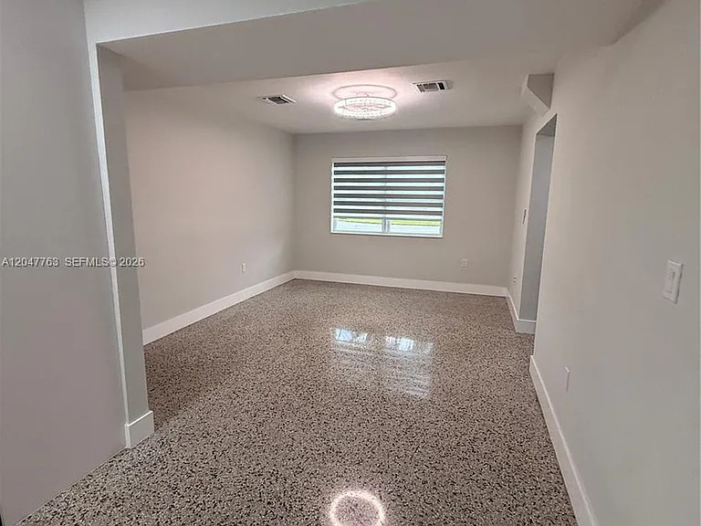 10555 SW 32nd St — Photo 14