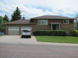 1620 Downey St, Laramie, WY 82072