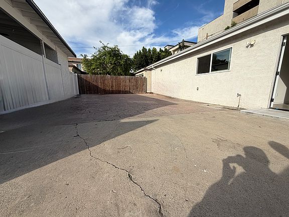 2nd image of 6834 Vantage Ave