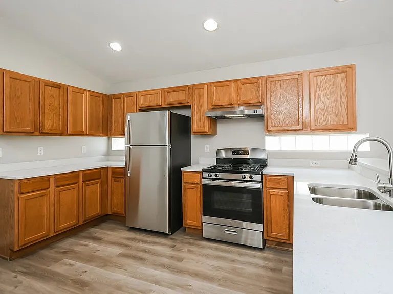 1167 Sophia Blvd — Photo 8