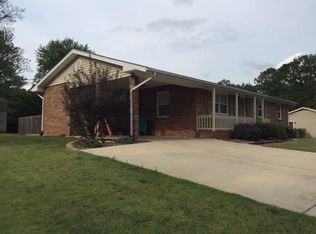217 Watkins St, Bourbon, MO 65441