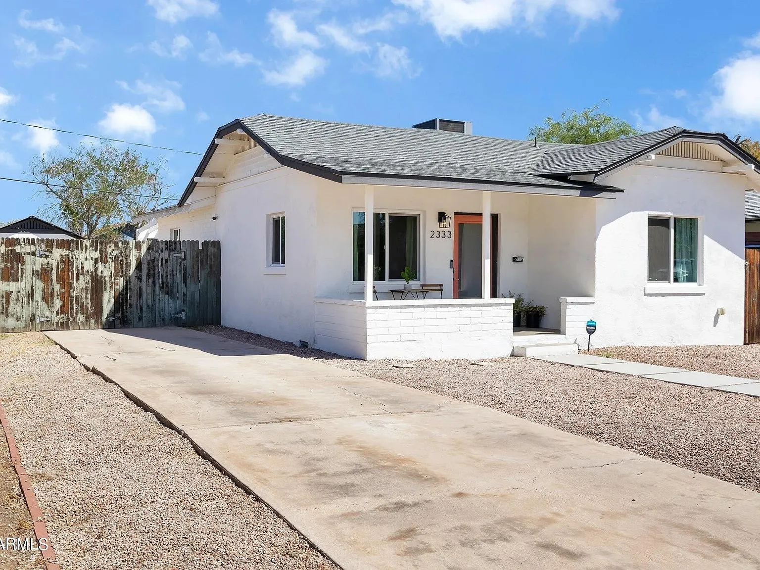 2333 N Edgemere St — Photo 3