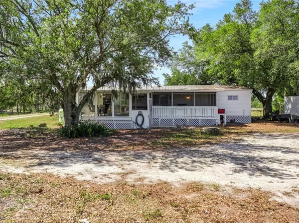 23715 Tinas Ln, Fort Myers, FL 33913