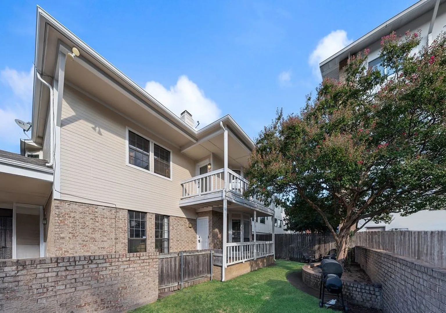 Hidden Gem in Bryan Place Dallas — Photo 3