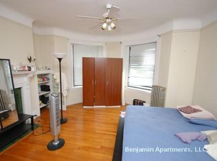 48 Babcock St APT 1C, Brookline, MA 02446