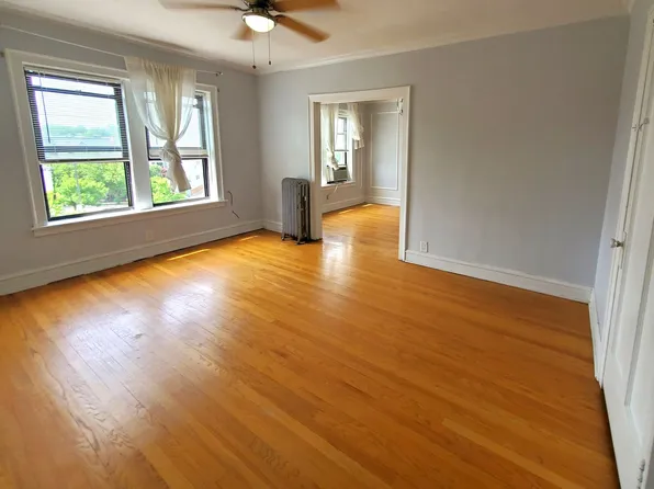 5641 N Magnolia Ave APT 1C, Chicago, IL 60660