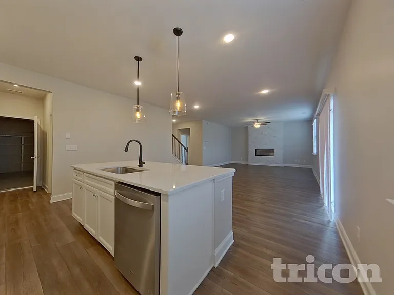 80 Leyland Ct — Photo 4