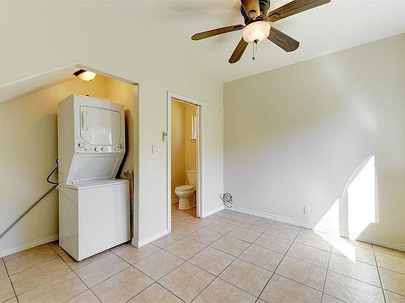 5th image of 4603 Lennox Dr #B