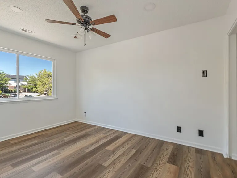 3261-3267 Gypsum Rd — Photo 21