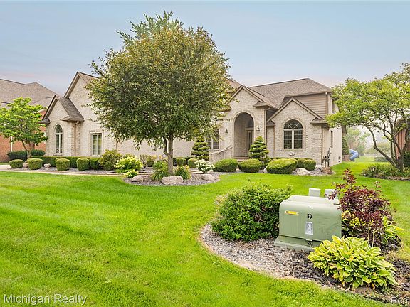 4th image of 49787 Lakebridge Dr
