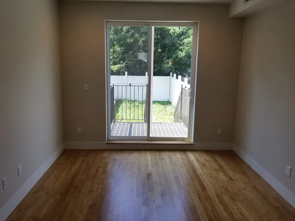 1813 Greene Avenue image 3 of 12
