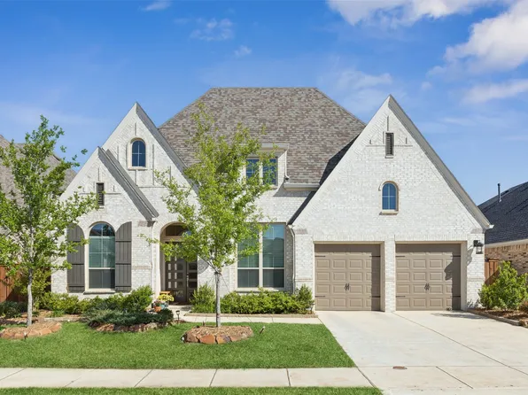 808 Bluestem Dr, Aubrey, TX 76227