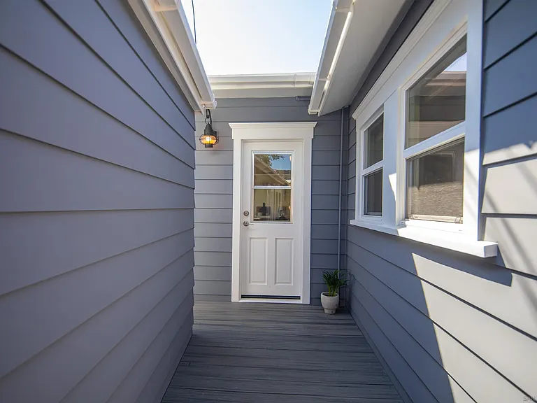 950 Olive Ave — Photo 12