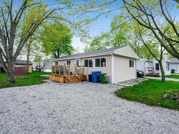 209 Dana Dr, Essex, ON N8M 2A9