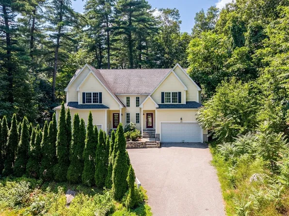 172 South St, Northborough, MA 01532