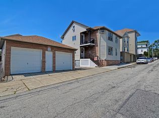 41 Barnes St, Fall River, MA 02723