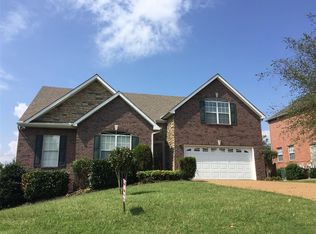 167 Grove Ln S, Hendersonville, TN 37075