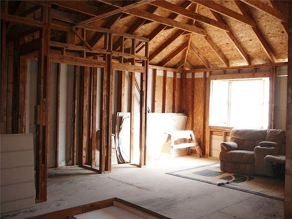 5th image of 5004 Katie Ct