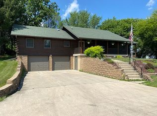 108 Becker Ave, Ossian, IA 52161