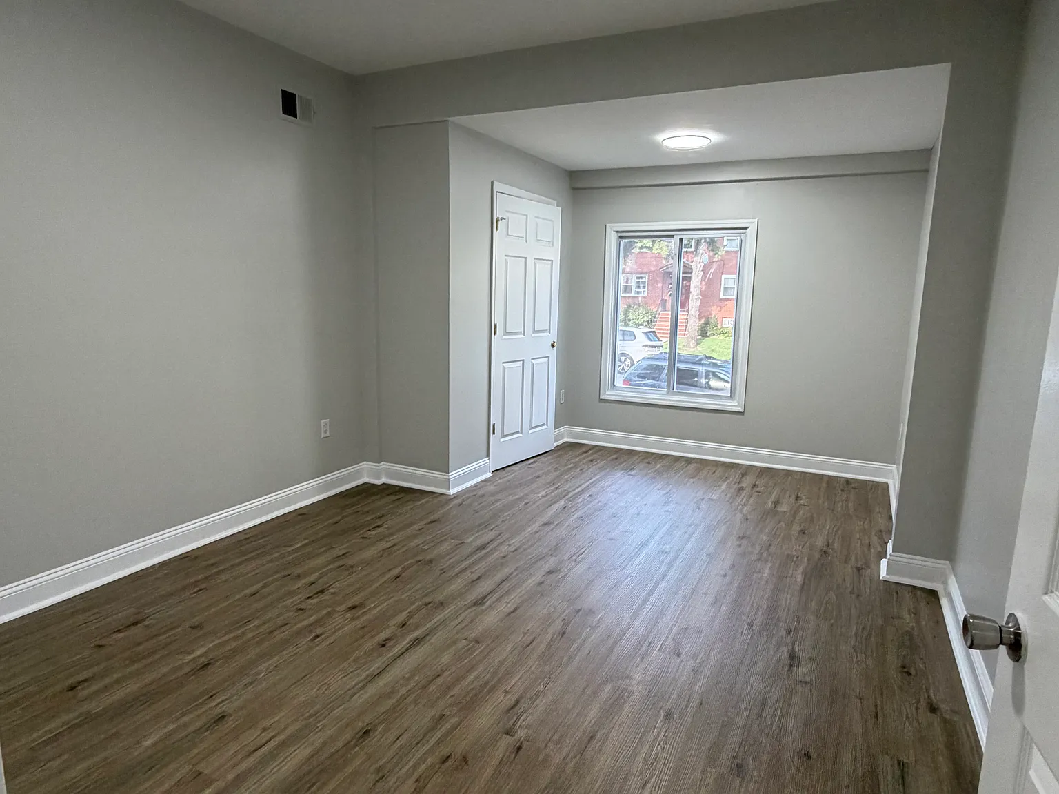 521 Maple Ave — Photo 4