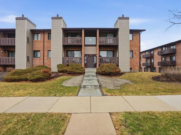 310 Sheridan Dr APT 1D, Willowbrook, IL 60527