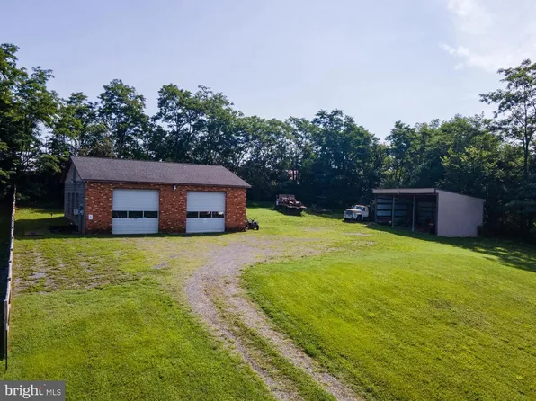 77 Honeyville Rd, Stanley, VA 22851