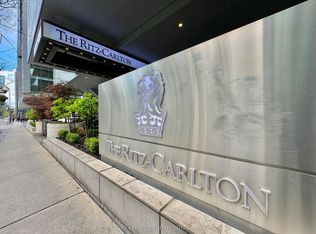 183 Wellington St W #3404, Toronto, ON M5V 0A1