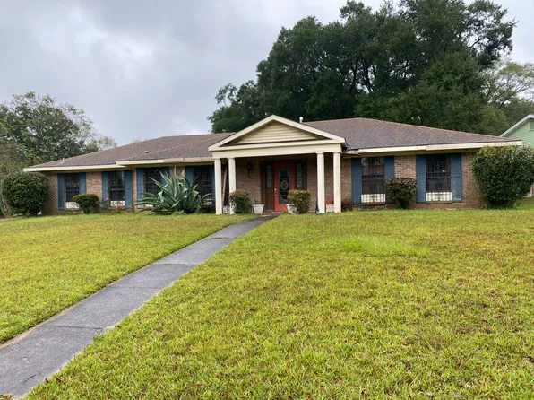 1732 Long Meadow Rd, Mobile, AL 36609