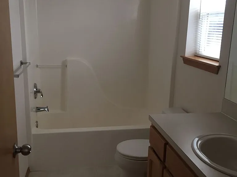 1557 NW Camellia Loop — Photo 13