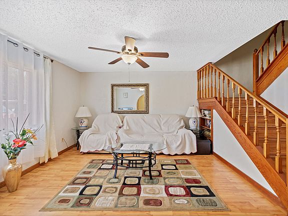 6-web-or-mls-910 Big Tree Building 10 unit 1 - INTERIOR-1_06272022