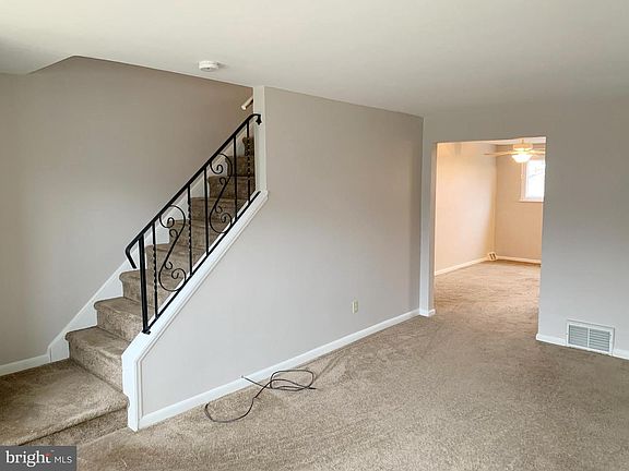 3rd image of 12 Franklin Ave