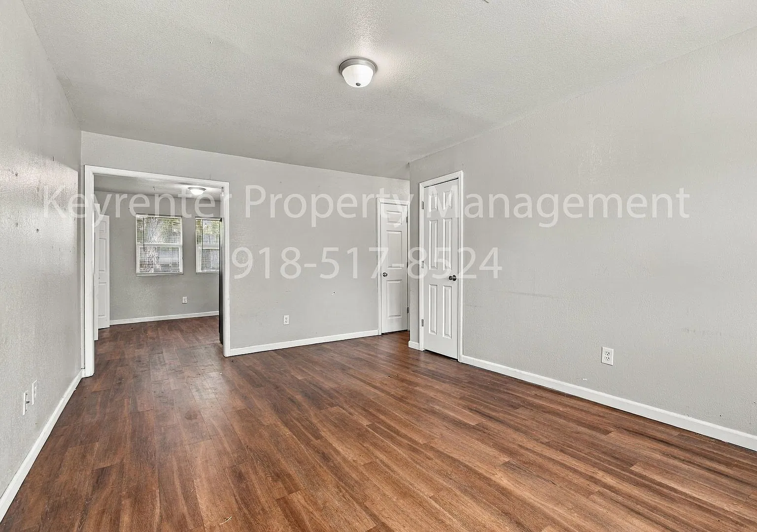 Charming 2-Bedroom Duplex in Tulsa — Photo 3
