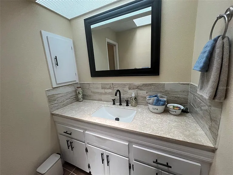 451 Rio De Janeiro Ave — Photo 36