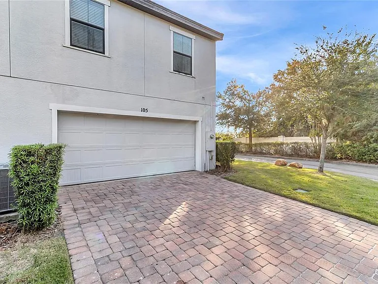105 Kenny Blvd — Photo 18