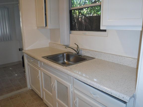 5th image of 5122 Brighton Ave