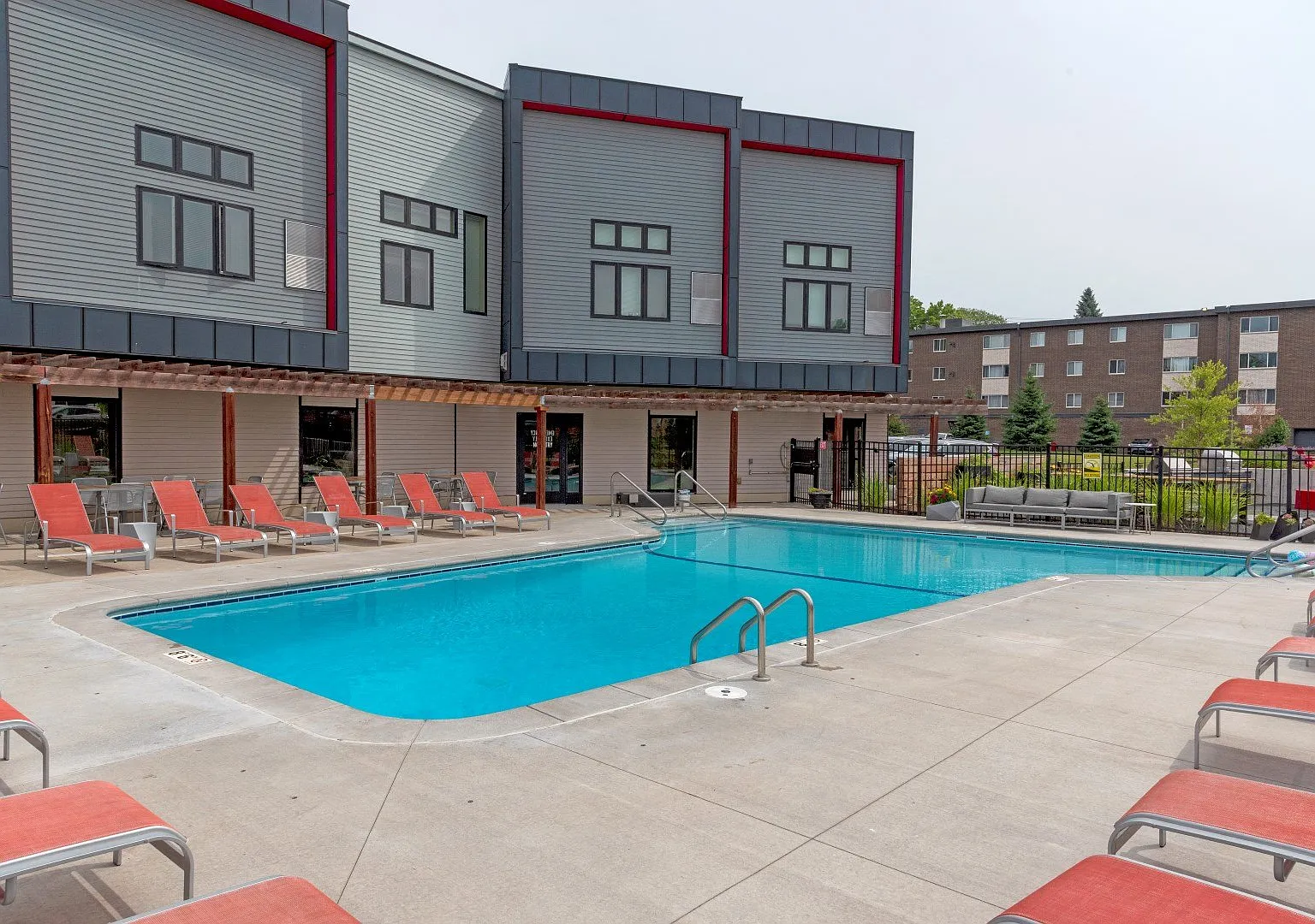 Hamline Pointe Apartments — Photo 2