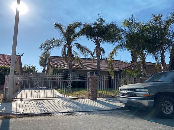 3rd image of 9630 Kiwi Ave