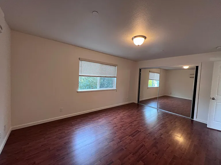 407 W Napa St #C — Photo 6