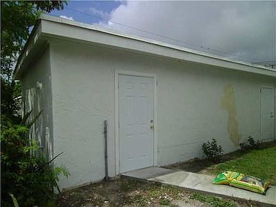 2nd image of 2114 NE 182nd St