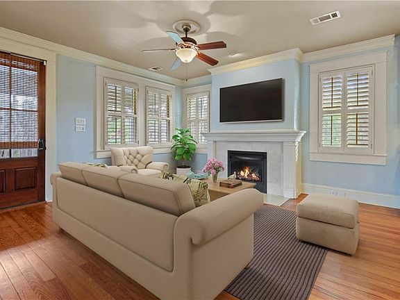 3rd image of 127 Wilkinson St