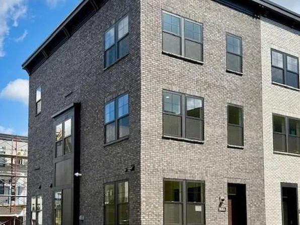 906 Woodlawn Ave #A, Saint Paul, MN 55116