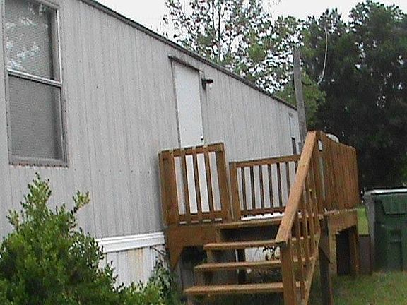 2nd image of 107 Fernwood Dr