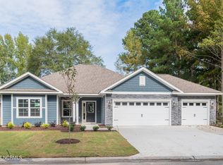 169 Firethorn Cir, Wallace, NC 28466